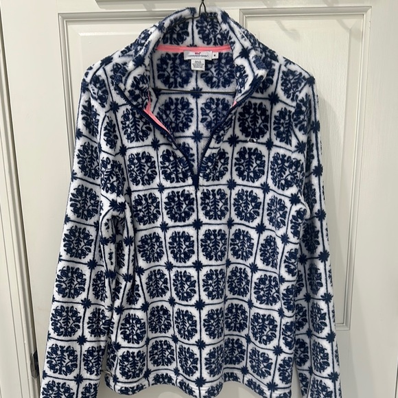 Vineyard Vines Tops - Vineyard Vines Blue and White Patterned 3/4 Zip Pullover, Size M